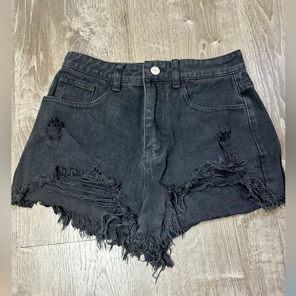 Black shorts - Picture 1 of 4